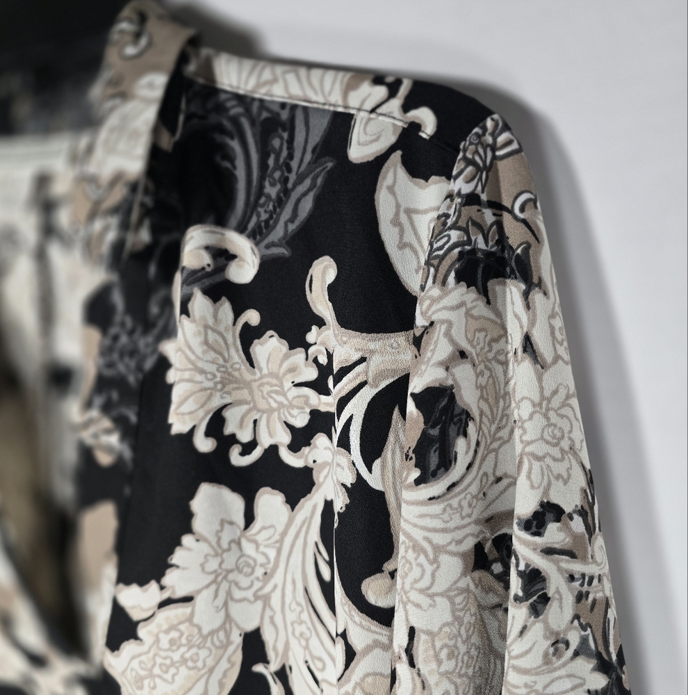 Dana Buchman Blouse - Picture 4 of 8